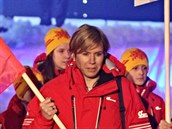 Kateřina Neumannová jako vlajkonoška Prahy při zahájení olympiády dětí a... Kateřina Neumannová jako vlajkonoška Prahy při zahájení olympiády dětí a...