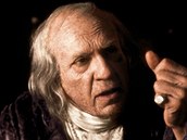 Z Formanova fillmu Amadeus: F. Murray Abraham jako Salieri Z Formanova fillmu Amadeus: F. Murray Abraham jako Salieri
