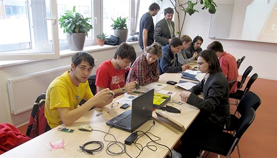 Hradecká Kybernetika rozšiřuje studium i do terciální sféry Hradecká Kybernetika rozšiřuje studium i do terciální sféry
