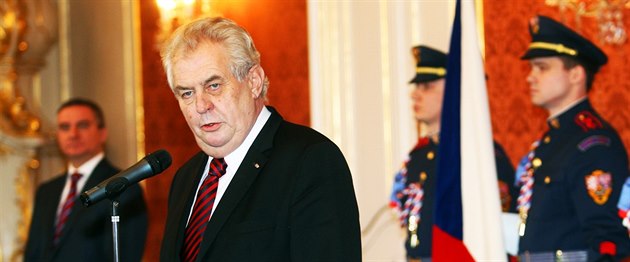 Miloš Zeman při jmenování nového kabinetu na Pražském hradě. (29. ledna 2014) Miloš Zeman při jmenování nového kabinetu na Pražském hradě. (29. ledna 2014)