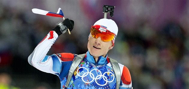 DALŠÍ MEDAILE. Český biatlonista Ondřej Moravec v cíli smíšené štafety. (19.... DALŠÍ MEDAILE. Český biatlonista Ondřej Moravec v cíli smíšené štafety. (19....