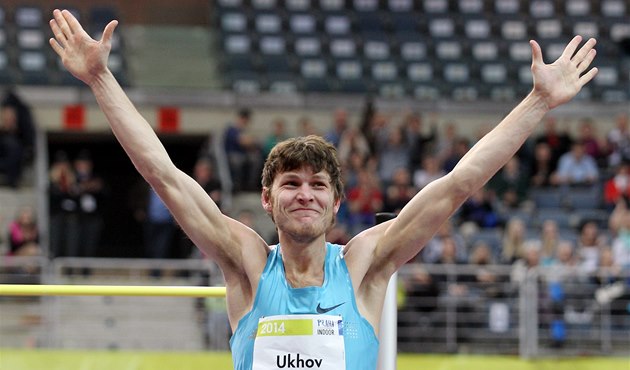 ROZZÁŘENÝ. Ruský výškař Ivan Uchov vyrovnal na halovém mítinku v Praze evropský ROZZÁŘENÝ. Ruský výškař Ivan Uchov vyrovnal na halovém mítinku v Praze evropský