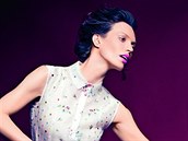 Olo Křížová v šatech od módní návrhářky Zuzany Kubíčkové. Olo Křížová v šatech od módní návrhářky Zuzany Kubíčkové.