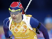 Ole Einar Björndalen v průběhu štafety. Ole Einar Björndalen v průběhu štafety.