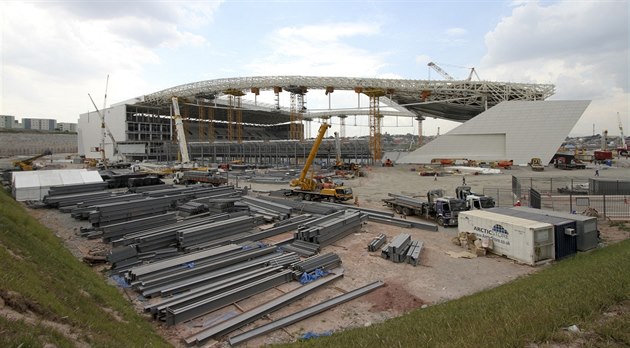 STAVBA V PLNÉM PROUDU. Takto vypadal stadion v Sao Paulu v polovině února. STAVBA V PLNÉM PROUDU. Takto vypadal stadion v Sao Paulu v polovině února.