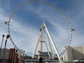 Obří, 167 metrů vysoké ruské kolo v Las Vegas. Obří, 167 metrů vysoké ruské kolo v Las Vegas.
