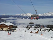 VÝHLED NA DACHSTEIN. Z horní stanice lanové dráhy nad Flachau se otevírá výhled... VÝHLED NA DACHSTEIN. Z horní stanice lanové dráhy nad Flachau se otevírá výhled...