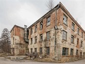 Bývalá Schindlerova továrna v Brněnci Bývalá Schindlerova továrna v Brněnci