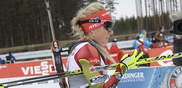 V CÍLI. Gabriela Soukalová po skončení sprintu ve finském Kontiolahti V CÍLI. Gabriela Soukalová po skončení sprintu ve finském Kontiolahti