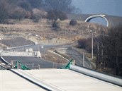 Stavba posledního úseku dálnice D8 u Litochovic kvůli sesuvu stojí. Stavba posledního úseku dálnice D8 u Litochovic kvůli sesuvu stojí.