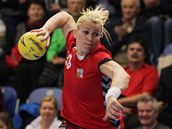 Česká házenkářka Helena Štěrbová v utkání proti Černé Hoře. Česká házenkářka Helena Štěrbová v utkání proti Černé Hoře.
