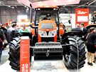 V Brně na veletrhu Techagro představil Zetor svůj nový model traktoru Forterra... V Brně na veletrhu Techagro představil Zetor svůj nový model traktoru Forterra...
