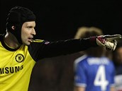 Petr Čech během čtvrtfinálové odvety Ligy mistrů mezi Chelsea a Paris St. Germain Petr Čech během čtvrtfinálové odvety Ligy mistrů mezi Chelsea a Paris St. Germain