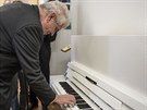 Miloš Zeman navštívil v Hradci Králové společnost Petrof Miloš Zeman navštívil v Hradci Králové společnost Petrof