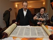 Svitek Tóry budou moci návštěvníci krnovského templu vidět poprvé při... Svitek Tóry budou moci návštěvníci krnovského templu vidět poprvé při...