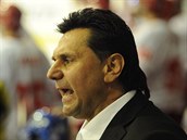 Kouč hokejové reprezentace Vladimír Růžička udílí pokyny v duelu s Dánskem. Kouč hokejové reprezentace Vladimír Růžička udílí pokyny v duelu s Dánskem.