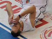 Děčínský pivot Jakub Houška se ocitl na palubovce. Děčínský pivot Jakub Houška se ocitl na palubovce.