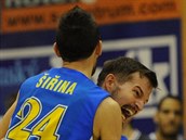 Jakub Šiřina a Martin Gniadek slaví výhru Opavy. Jakub Šiřina a Martin Gniadek slaví výhru Opavy.