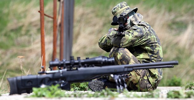 Hradní stráž pořídila 18 odstřelovacích pušek CZ 750 SNIPER s příslušenstvím a Hradní stráž pořídila 18 odstřelovacích pušek CZ 750 SNIPER s příslušenstvím a