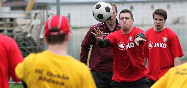NA STARTU PŘÍPRAVY. Úvodní tréninkovou jednotku s hokejisty Dukly Jihlava... NA STARTU PŘÍPRAVY. Úvodní tréninkovou jednotku s hokejisty Dukly Jihlava...