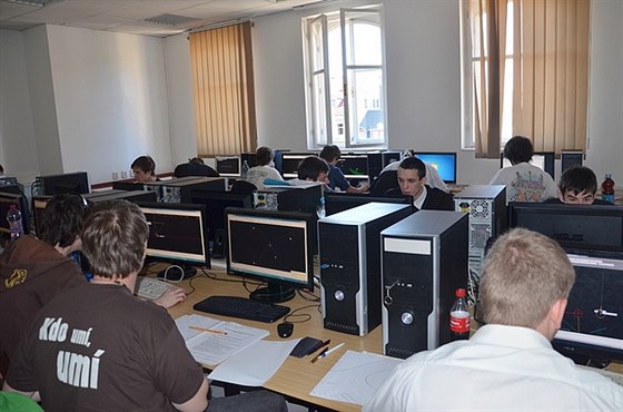 Nepovedly se přijímačky na gymnázium, zkus průmyslovku a staň se stavebním... Nepovedly se přijímačky na gymnázium, zkus průmyslovku a staň se stavebním...