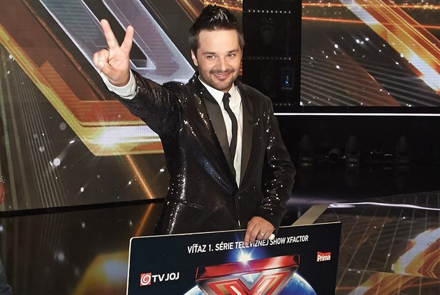 Finále soutěže X Factor - Peter Bažík vyhrál celou soutěž a získal 200 tisíc... Finále soutěže X Factor - Peter Bažík vyhrál celou soutěž a získal 200 tisíc...