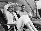 Být diva není snadné. Na dokonalou vizáž musíte dbát nejen na červeném koberci,... Být diva není snadné. Na dokonalou vizáž musíte dbát nejen na červeném koberci,...