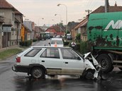 Nehoda felicie a nákladního auta v Kyjově (8. července, 2014). Nehoda felicie a nákladního auta v Kyjově (8. července, 2014).