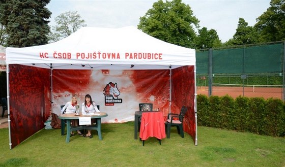 Je libo party stan? Je libo party stan?