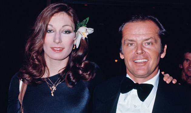 Anjelica Hustonová a Jack Nicholson (1973) Anjelica Hustonová a Jack Nicholson (1973)
