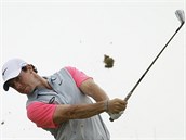 Severoirský golfista Rory McIlroy odpaluje míček na British Open. Severoirský golfista Rory McIlroy odpaluje míček na British Open.