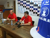 Generální manažer Ladislav Minář (vpravo) a trenér Leoš Kalvoda chtějí Olomouc... Generální manažer Ladislav Minář (vpravo) a trenér Leoš Kalvoda chtějí Olomouc...