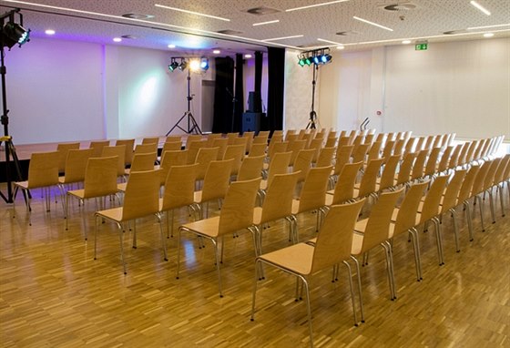 Zábava, kultura a vzdělávání pod jednou střechou v KC Průhon Zábava, kultura a vzdělávání pod jednou střechou v KC Průhon