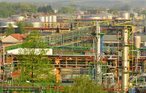 DEZA – chemička v srdci Beskyd DEZA – chemička v srdci Beskyd