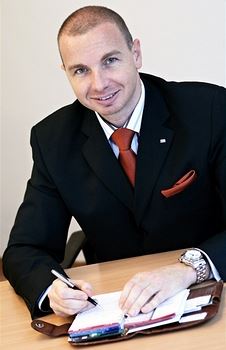 Aleš Menšík - jednatel společnosti ALFA Finance, s.r.o. Aleš Menšík - jednatel společnosti ALFA Finance, s.r.o.