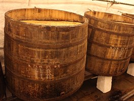 Pivo jako za časů prvního sládka Josefa Grolla. Nepasterované a nefiltrované „historické“ pivo mohou ochutnat návštěvníci Plzeňského pivovaru.