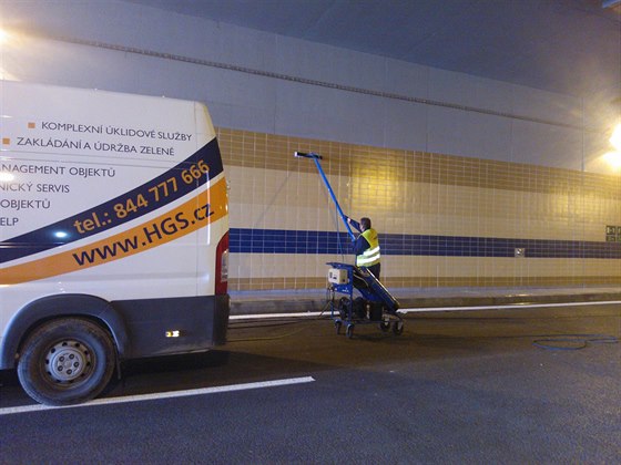 HONDL GLOBAL SERVICES: Komplexní provozní správa a úklid nemovitostí HONDL GLOBAL SERVICES: Komplexní provozní správa a úklid nemovitostí