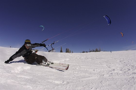 Snowkiting na Božím Daru Snowkiting na Božím Daru