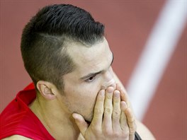 JEŠTĚ NEMÅ®ŽE UVĚŘIT. Český běžec Jakub Holuša po triumfu na patnáctistovce na halovém mistrovství Evropy. JEŠTĚ NEMůŽE UVĚŘIT. Český běžec Jakub Holuša po triumfu na patnáctistovce na halovém mistrovství Evropy.